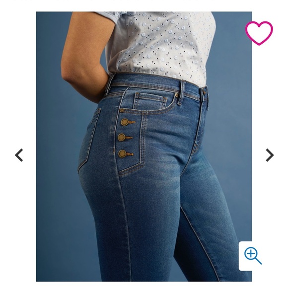 BNWT DG2 by Diane Gilman Virtual Stretch Denim Button Detail Bermuda Shorts - Picture 2 of 3